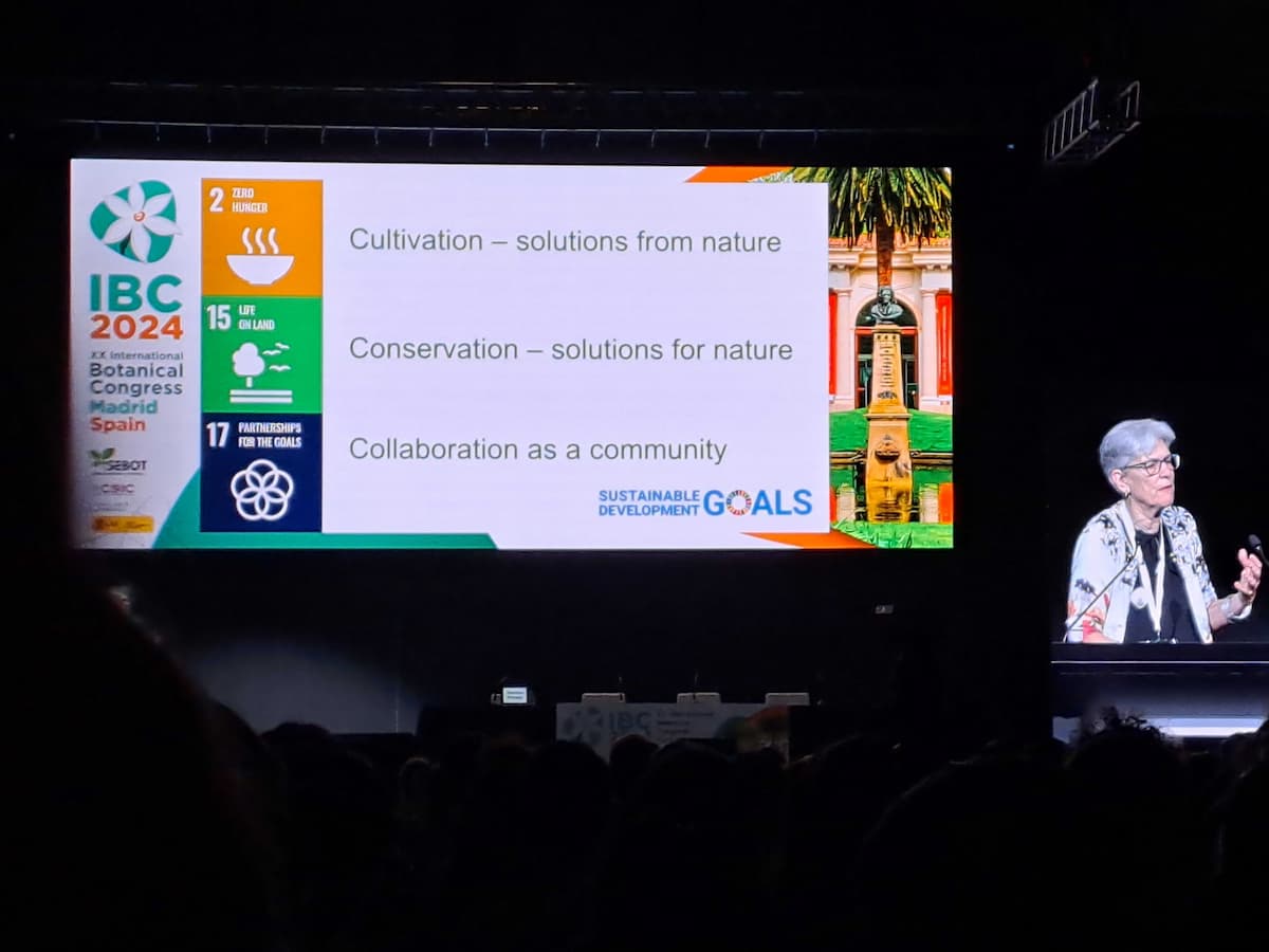 Sandy Knapp talking about Cultivation, Conservation and Collaboration.